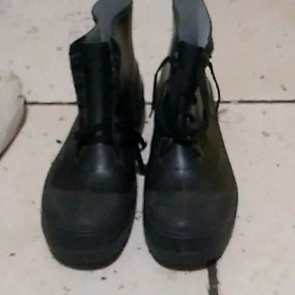 Rubber shoes